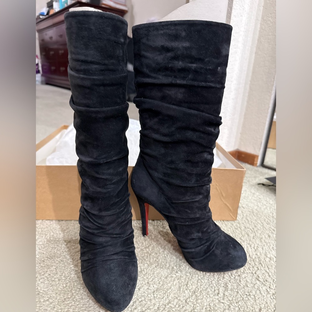Velour boots